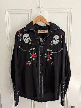 “Skull and Roses” Men’s Western Embroidered Shirt
